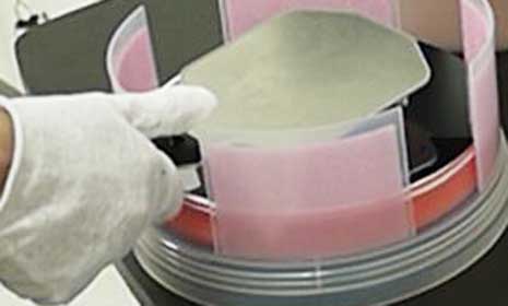 Compatible with most horizontal shipping boxes